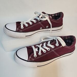 Converse All Star Low Top Burgundy and White Sneakers Womens Size 8